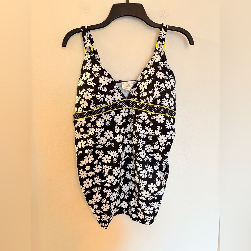 Motherhood Maternity Floral Swimsuit Top - Size Large